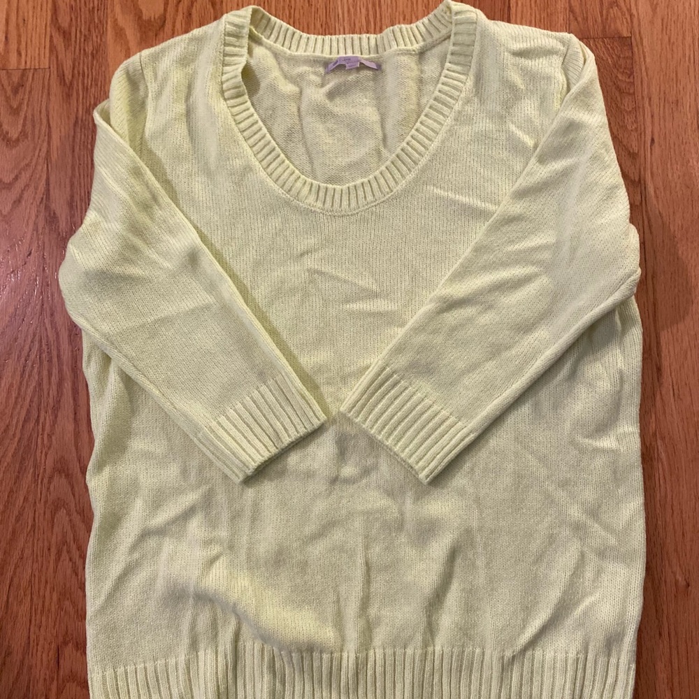 Gap yellow 3/4 sleeve sweater size large
